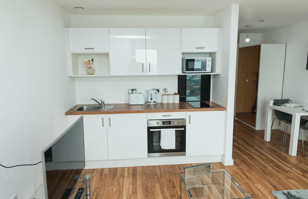 Studio Apartments Free Street Parking Subject To Availability Manchester Eksteriør billede