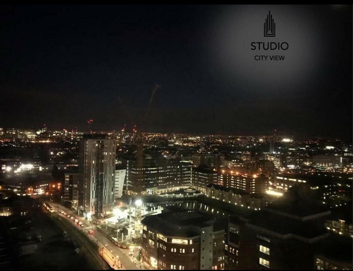 Studio Apartments Free Street Parking Subject To Availability Manchester Eksteriør billede